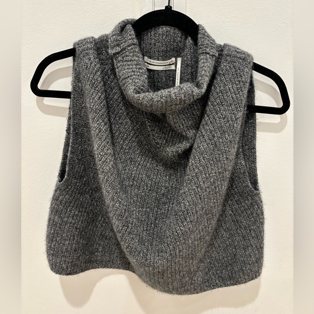 Cashmere sweater vest